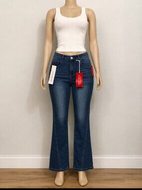 New Max Women's High Rise Bootcut jeans Size 10P Stretch Denim NWT